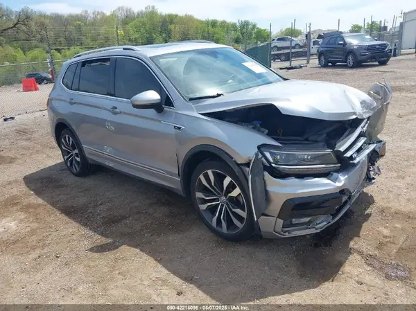 3VV4B7AXXLM170532 2020 VOLKSWAGEN TIGUAN - Image 1