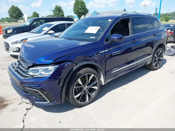 3VV4B7AXXRM049671 2024 VOLKSWAGEN TIGUAN - Image 2