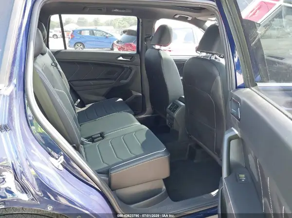 3VV4B7AXXRM049671 2024 VOLKSWAGEN TIGUAN - Image 8