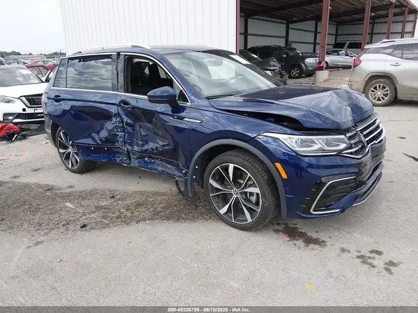 3VV4B7AXXRM066146 2024 VOLKSWAGEN TIGUAN - Image 1