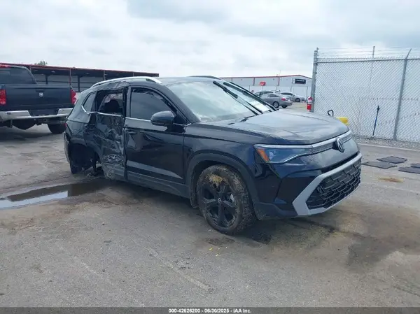 3VV4C7B22SM032014 2025 VOLKSWAGEN TAOS - Image 1