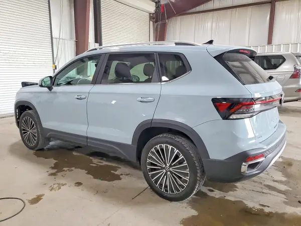 3VV4C7B22TM013190 2026 VOLKSWAGEN TAOS - Image 2