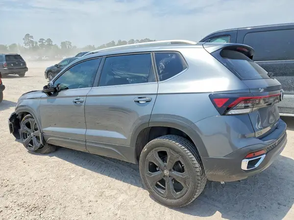 3VV4C7B23SM008224 2025 VOLKSWAGEN TAOS - Image 2