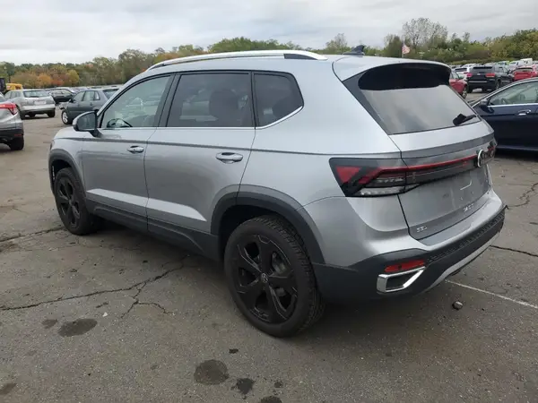 3VV4C7B23SM035438 2025 VOLKSWAGEN TAOS - Image 2