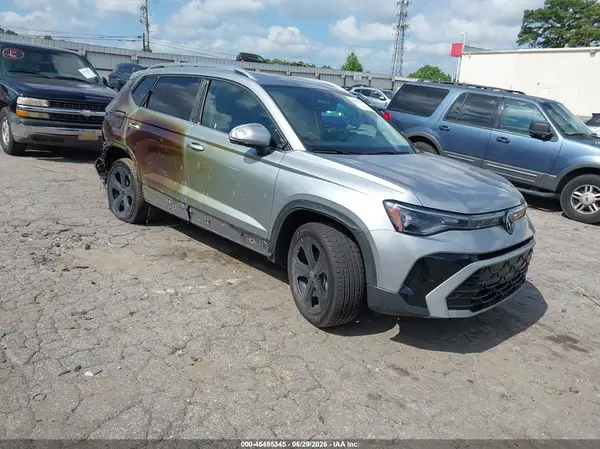 3VV4C7B26SM036048 2025 VOLKSWAGEN TAOS - Image 1