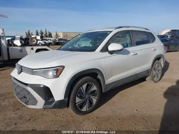 3VV4C7B2XSM049952 2025 VOLKSWAGEN TAOS - Image 2