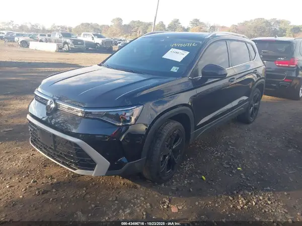 3VV4C7B2XSM050860 2025 VOLKSWAGEN TAOS - Image 2