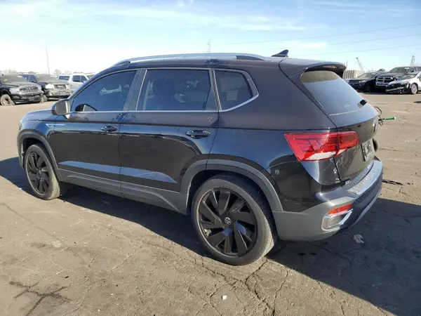 3VV4X7B21RM037736 2024 VOLKSWAGEN TAOS - Image 2