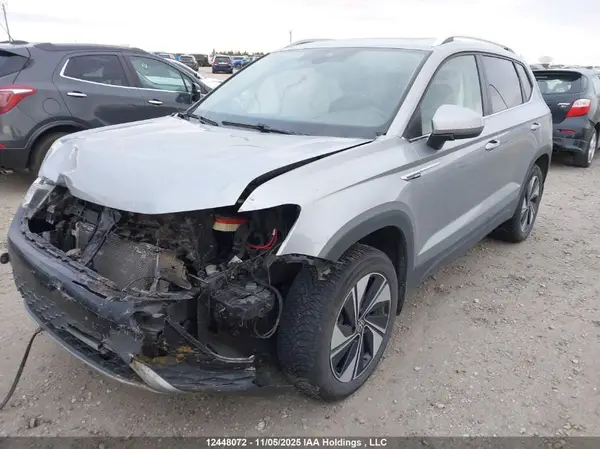 3VV4X7B22RM015650 2024 VOLKSWAGEN TAOS - Image 2