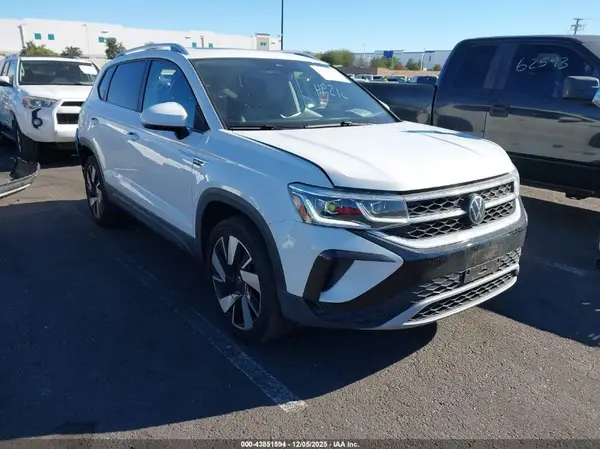 3VV4X7B22RM035901 2024 VOLKSWAGEN TAOS - Image 1
