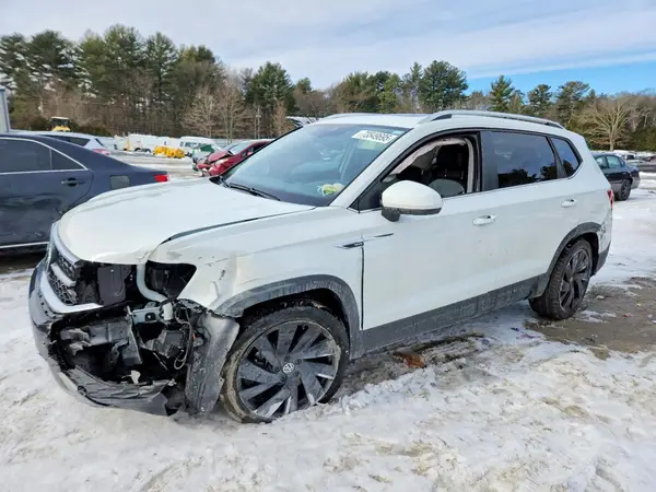 3VV4X7B22RM122925 2024 VOLKSWAGEN TAOS - Image 1