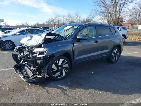 3VV4X7B23PM360604 2023 VOLKSWAGEN TAOS - Image 2