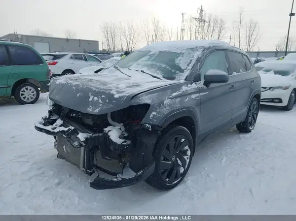 3VV4X7B23RM044428 2024 VOLKSWAGEN TAOS - Image 2