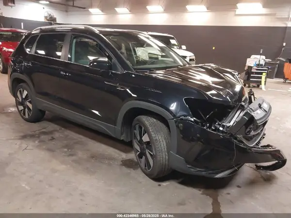 3VV4X7B23RM056126 2024 VOLKSWAGEN TAOS - Image 1