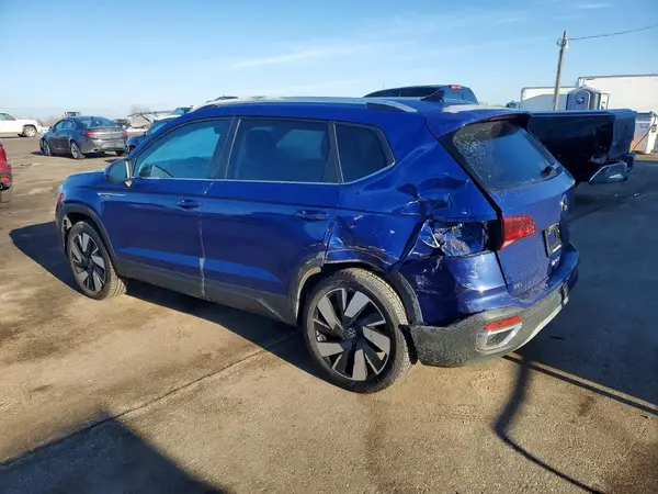 3VV4X7B23RM117281 2024 VOLKSWAGEN TAOS - Image 2
