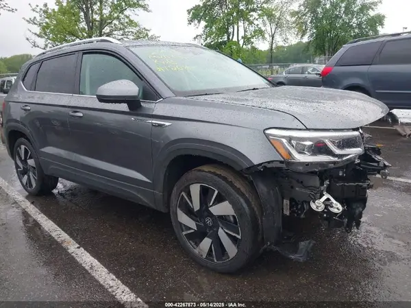 3VV4X7B24RM131268 2024 VOLKSWAGEN TAOS - Image 1