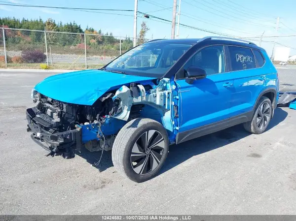 3VV4X7B25PM359146 2023 VOLKSWAGEN TAOS - Image 2