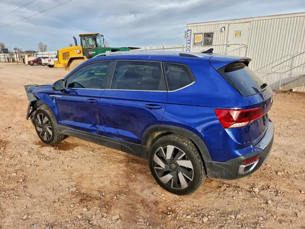 3VV4X7B25RM036153 2024 VOLKSWAGEN TAOS - Image 2