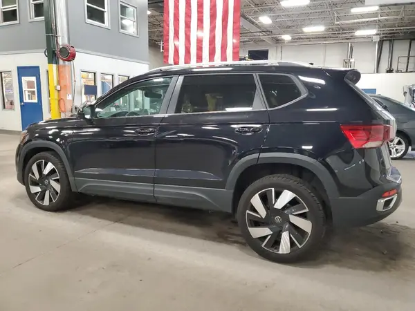 3VV4X7B25RM068469 2024 VOLKSWAGEN TAOS - Image 2