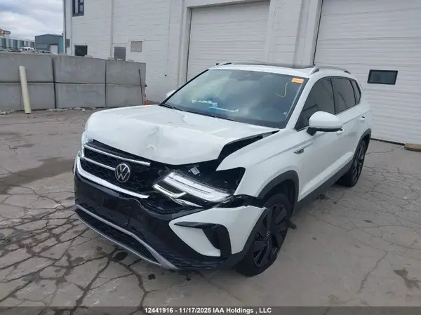 3VV4X7B25RM081965 2024 VOLKSWAGEN TAOS - Image 2