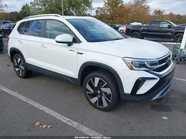 3VV4X7B25RM131568 2024 VOLKSWAGEN TAOS - Image 1