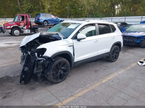 3VV4X7B26RM062647 2024 VOLKSWAGEN TAOS - Image 2