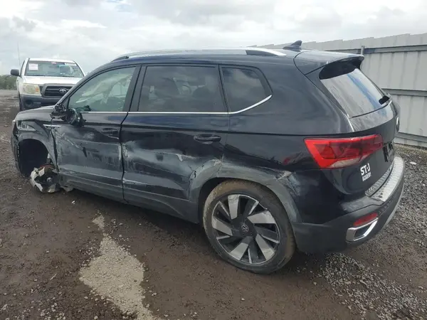 3VV4X7B27RM079389 2024 VOLKSWAGEN TAOS - Image 2