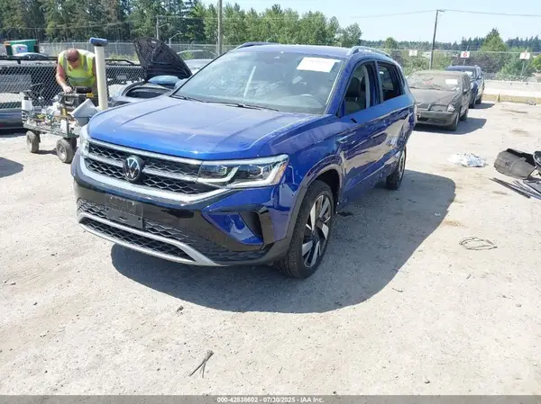 3VV4X7B29RM020487 2024 VOLKSWAGEN TAOS - Image 2