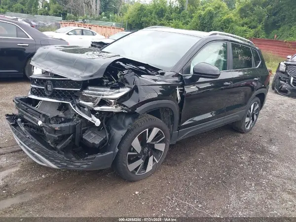 3VV4X7B29RM126146 2024 VOLKSWAGEN TAOS - Image 2