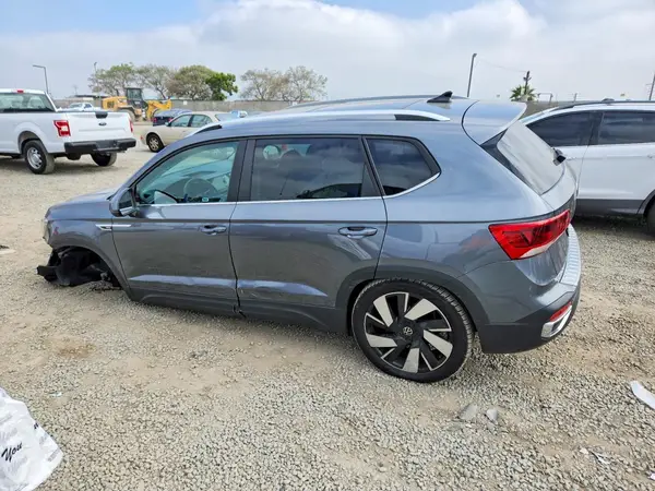 3VV4X7B29RM132402 2024 VOLKSWAGEN TAOS - Image 2