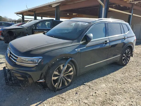 3VV5B7AX0JM135337 2018 VOLKSWAGEN TIGUAN - Image 1