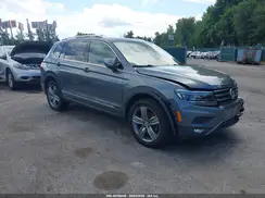 3VV5B7AX0JM172887 2018 VOLKSWAGEN TIGUAN