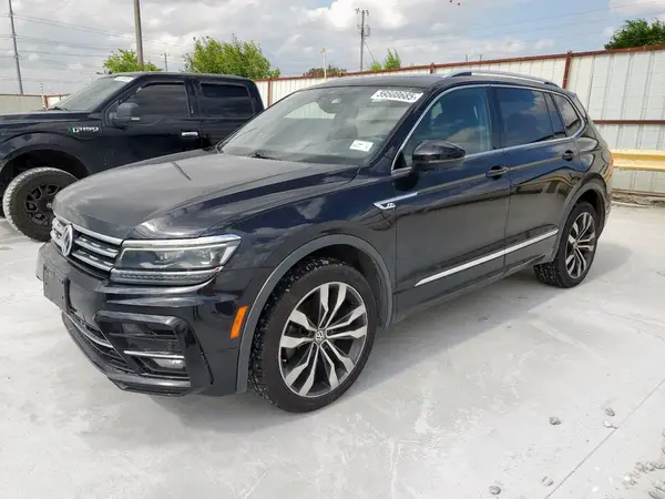 3VV5B7AX0JM198048 2018 VOLKSWAGEN TIGUAN - Image 1