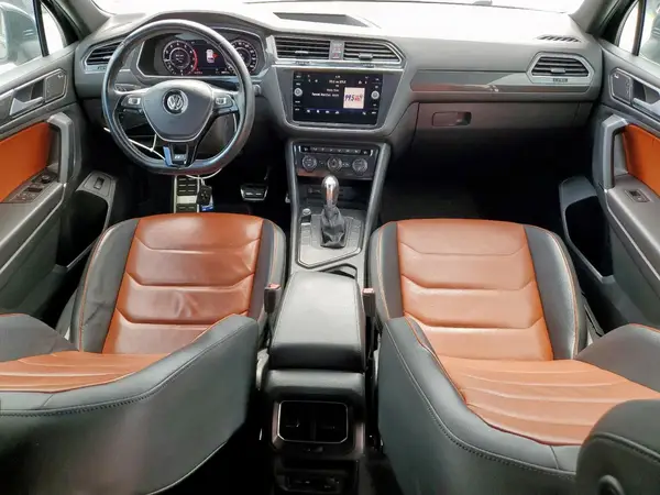 3VV5B7AX0JM198048 2018 VOLKSWAGEN TIGUAN - Image 8