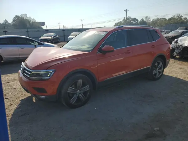 3VV5B7AX1JM093373 2018 VOLKSWAGEN TIGUAN - Image 1