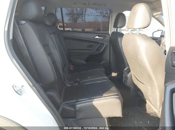 3VV5B7AX2JM094094 2018 VOLKSWAGEN TIGUAN - Image 8