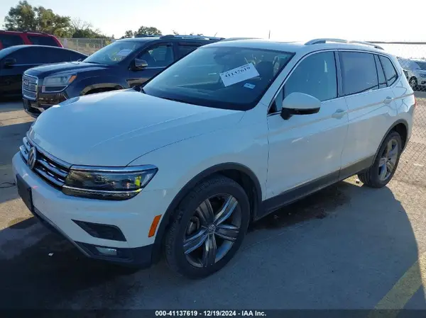 3VV5B7AX2JM202908 2018 VOLKSWAGEN TIGUAN - Image 2