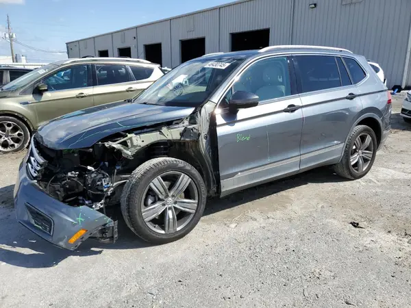3VV5B7AX2JM221667 2018 VOLKSWAGEN TIGUAN - Image 1