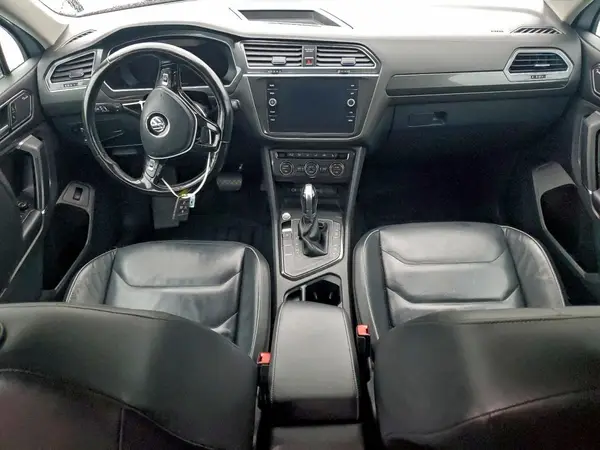 3VV5B7AX3JM010218 2018 VOLKSWAGEN TIGUAN - Image 8
