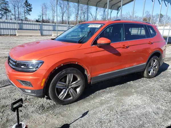 3VV5B7AX3JM123571 2018 VOLKSWAGEN TIGUAN - Image 1