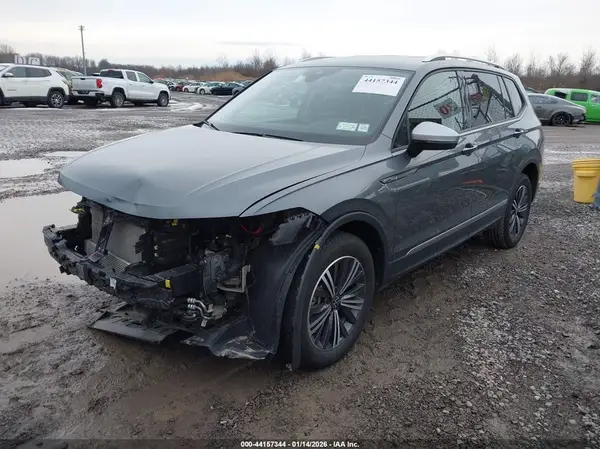 3VV5B7AX3RM210706 2024 VOLKSWAGEN TIGUAN - Image 2
