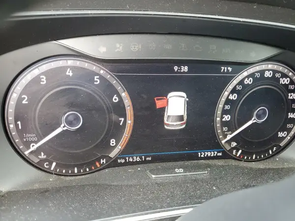 3VV5B7AX4JM001592 2018 VOLKSWAGEN TIGUAN - Image 8