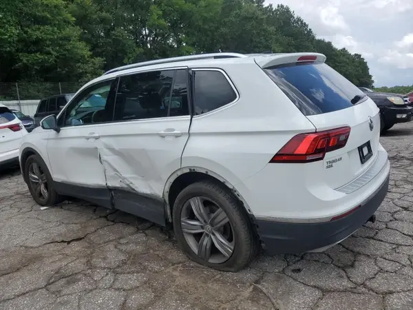 3VV5B7AX4JM004461 2018 VOLKSWAGEN TIGUAN - Image 2