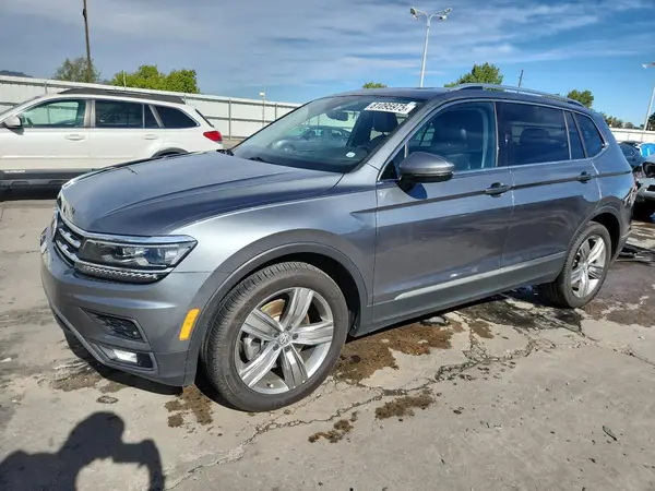 3VV5B7AX4JM124471 2018 VOLKSWAGEN TIGUAN - Image 1