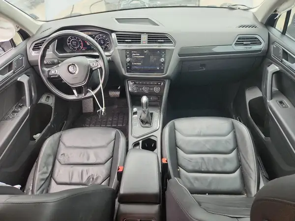 3VV5B7AX4JM132828 2018 VOLKSWAGEN TIGUAN - Image 8