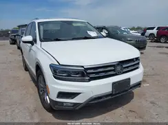 3VV5B7AX4JM180782 2018 VOLKSWAGEN TIGUAN