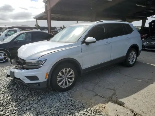 3VV5B7AX5JM002492 2018 VOLKSWAGEN TIGUAN - Image 1