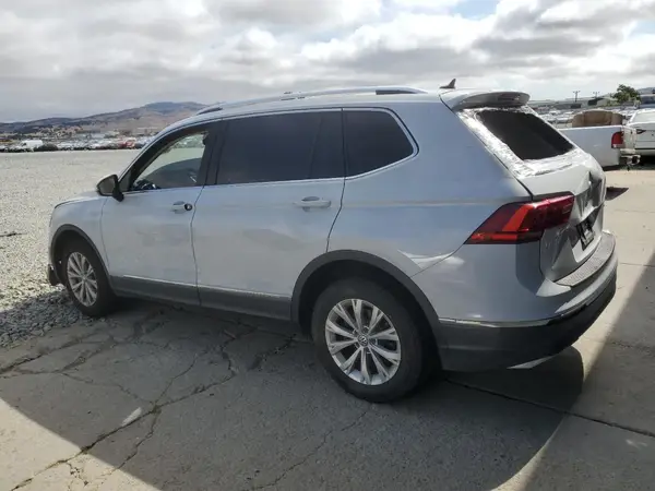 3VV5B7AX5JM002492 2018 VOLKSWAGEN TIGUAN - Image 2