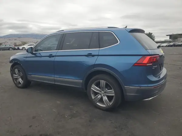 3VV5B7AX5JM002847 2018 VOLKSWAGEN TIGUAN - Image 2
