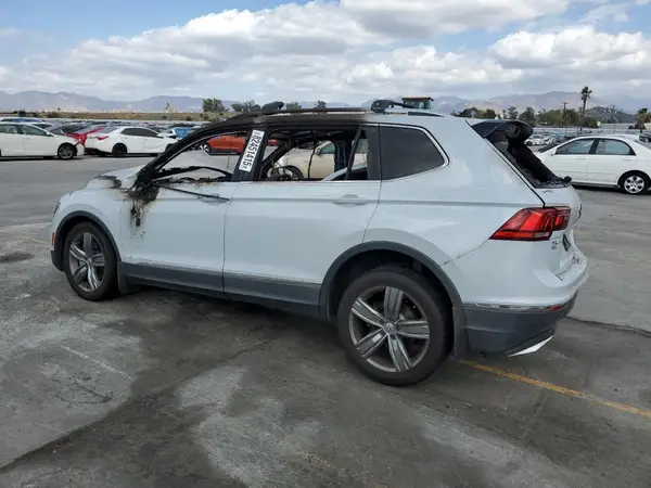 3VV5B7AX5JM222554 2018 VOLKSWAGEN TIGUAN - Image 2